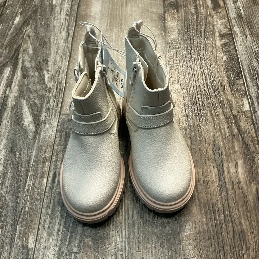 Cat & Jack Kids Cream Buckle Ankle Boots Size 9